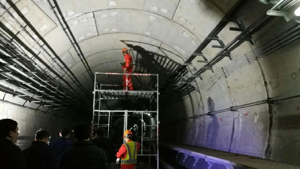 松潘地铁线路病害整治及养护维修